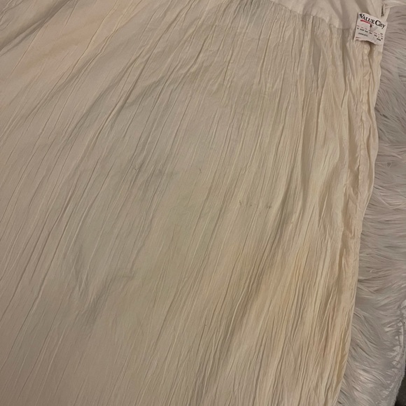 NWT | American Eagle Outfitters | Cream skirt - Picture 10 of 10